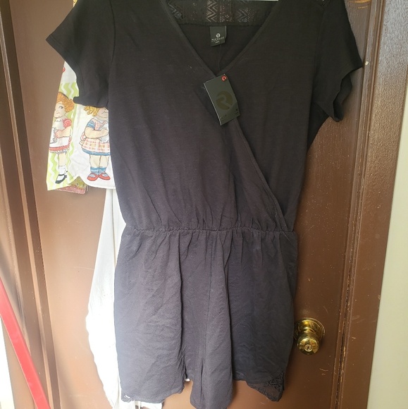RIPZONE BLACK ROMPER - Picture 2 of 4
